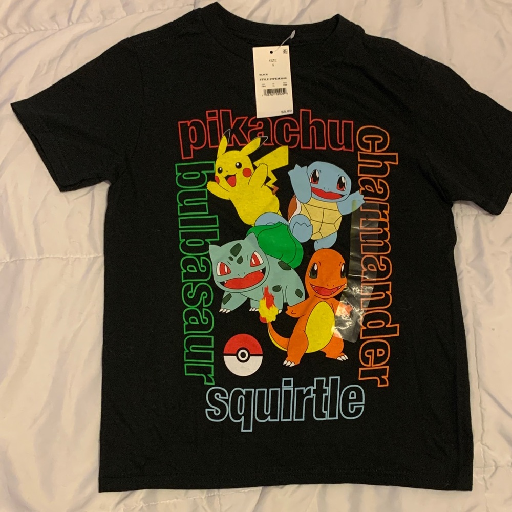 Pokémon Black T-Shirt with Pikachu and Friends